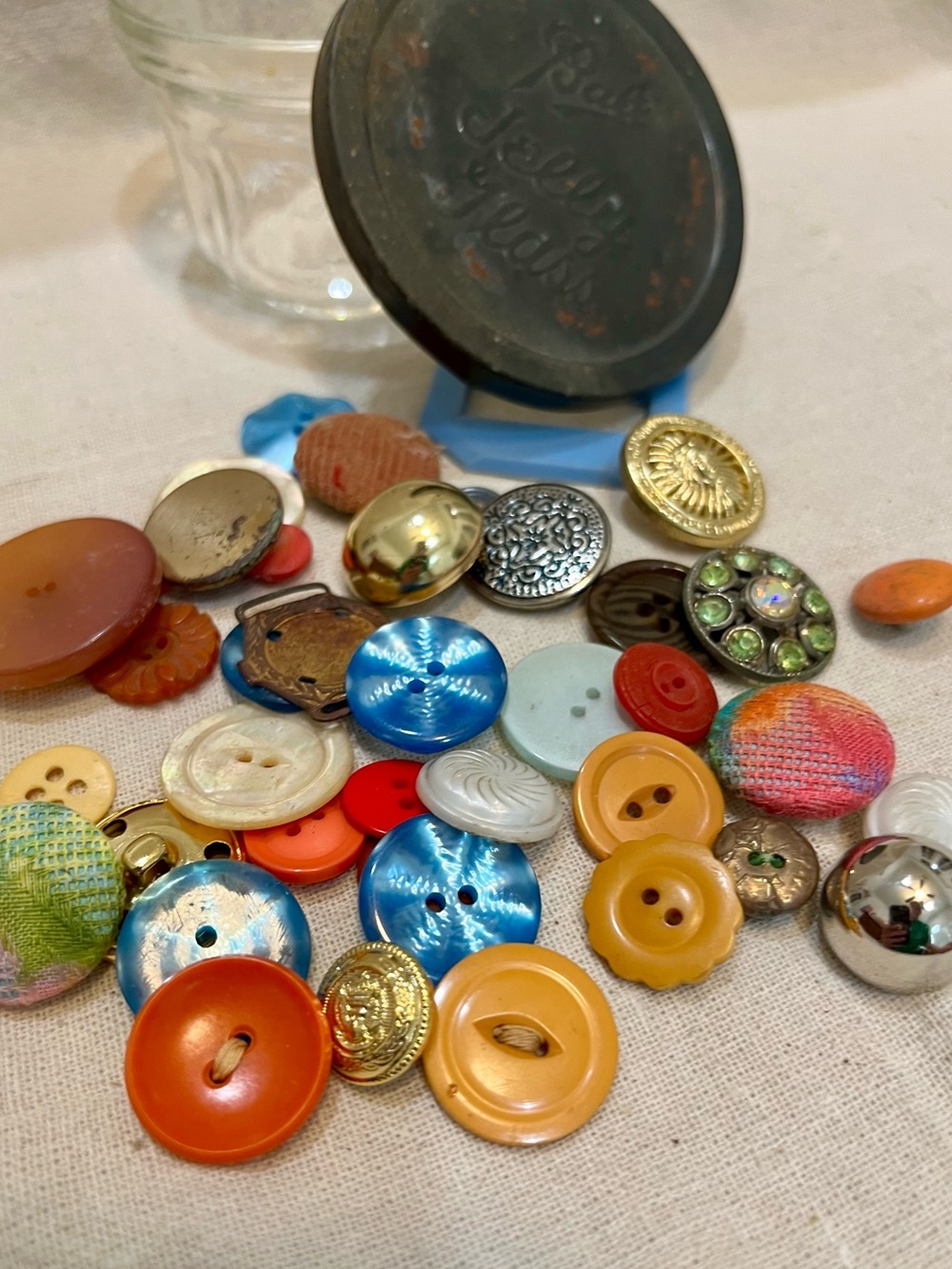 40+ Vintage Decorative Buttons in “Ball”Jelly Jar